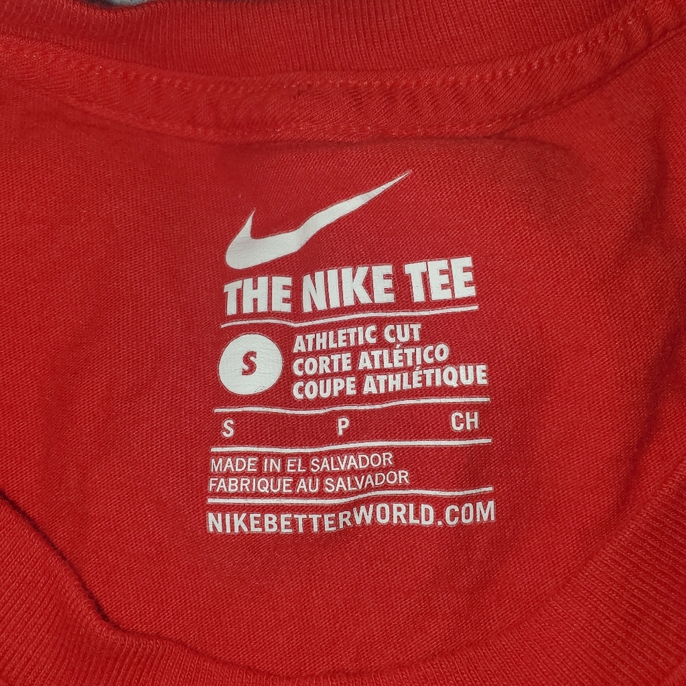Tshirt - Picture 2 of 2